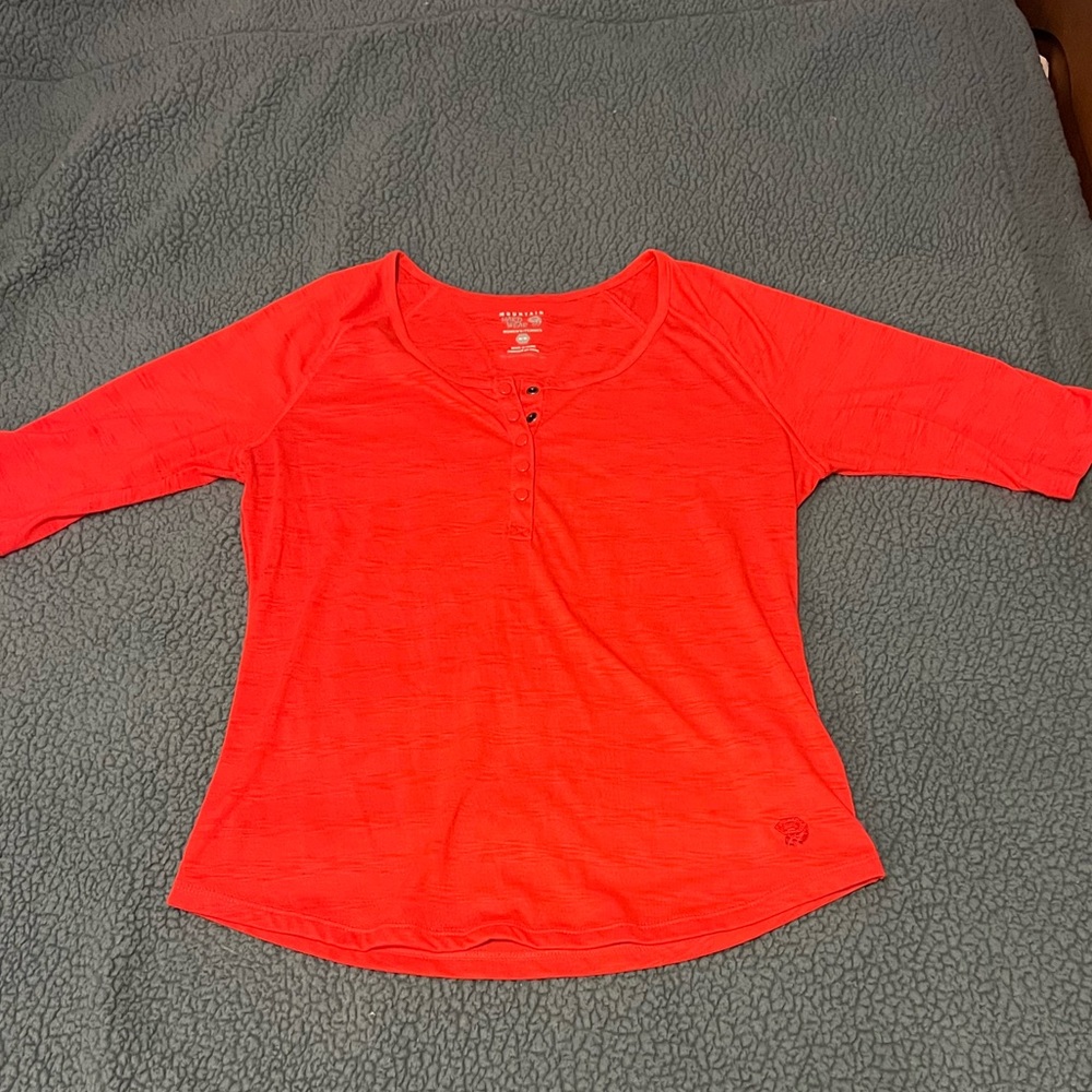 Mountain Hardwear Lochvale Henley Shirt, Women’s, Bright Red/Coral, Medium